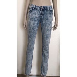 Acid Wash Skinny Jeans